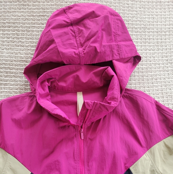 LULULEMON (8) - Picture 9 of 12